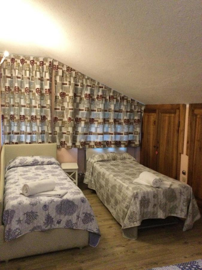 B&B Les Fleurs Gignod Kültér fotó