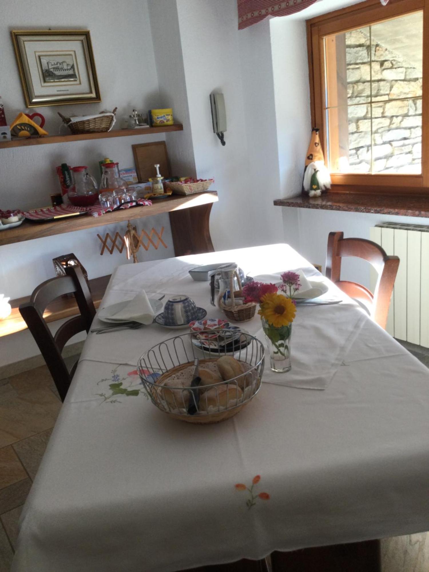 B&B Les Fleurs Gignod Kültér fotó