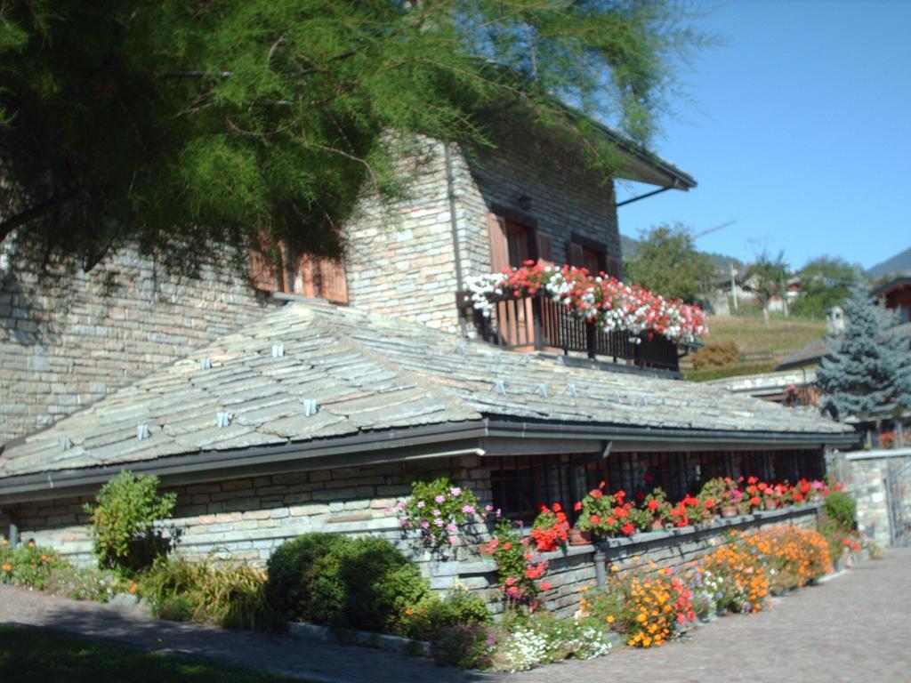 B&B Les Fleurs Gignod Kültér fotó