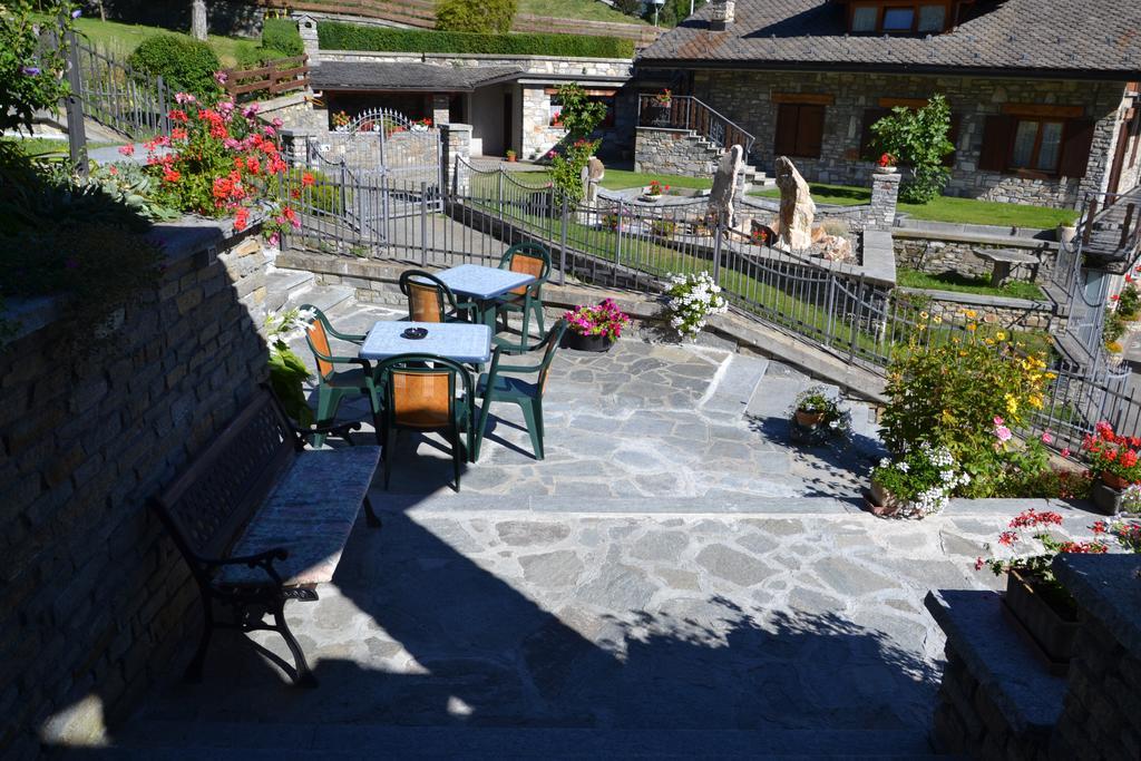 B&B Les Fleurs Gignod Kültér fotó