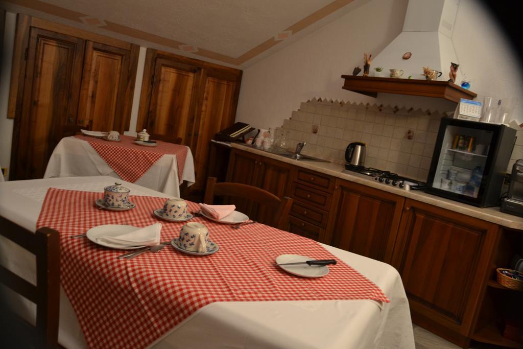 B&B Les Fleurs Gignod Kültér fotó