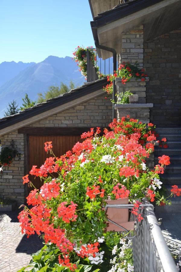 B&B Les Fleurs Gignod Szoba fotó